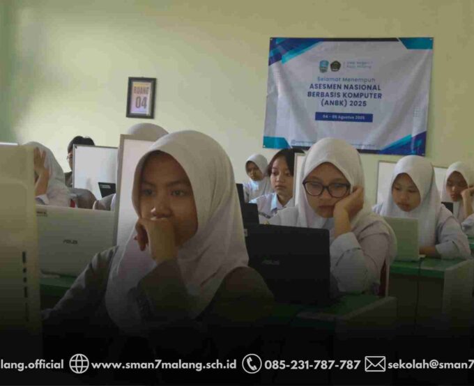 SMAN 7 KOTA MALANG TOTALITAS DALAM PELAKSANAAN ASESMEN NASIONAL BERBASIS KOMPUTER